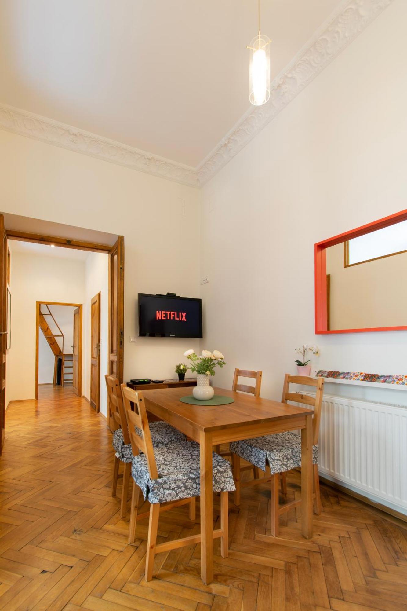 Ground Floor Family Apartment Krakow Exterior photo
